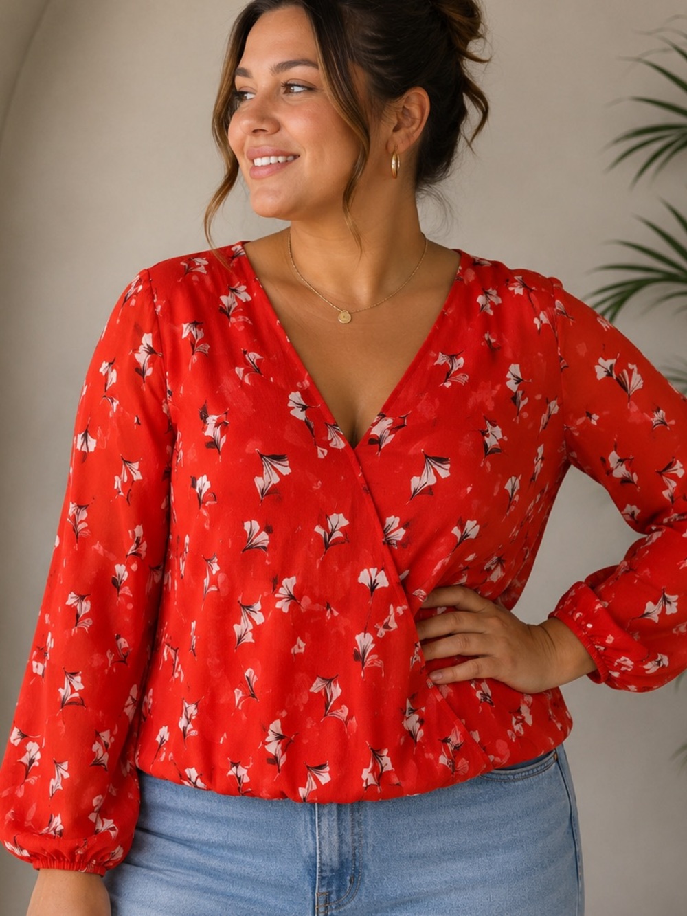 Banana Republic Petite Red Crewneck Top size small